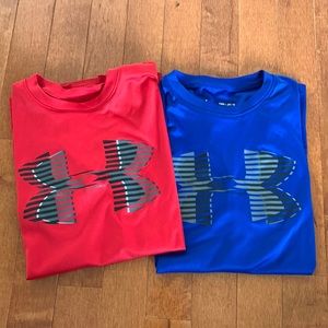 2 Under Armour short sleeve tees